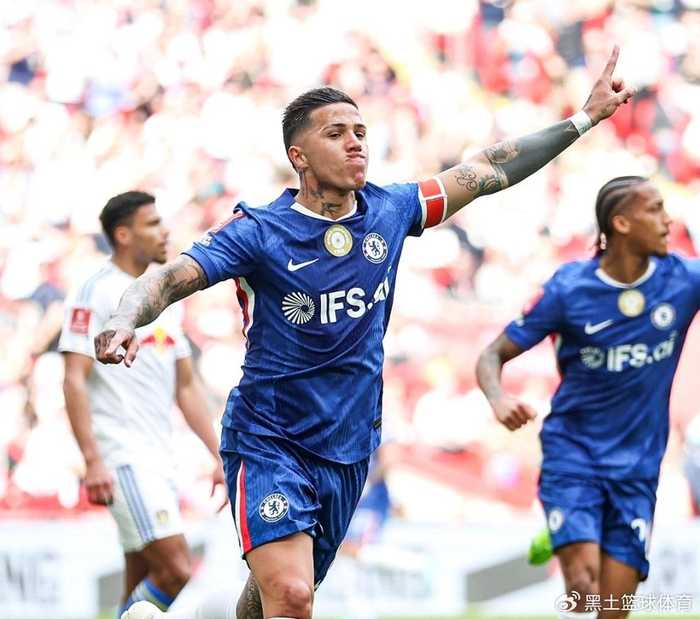 足坛一夜动态：切尔西曼城争冠！米兰0-0尤文 国米下轮赢球就夺冠